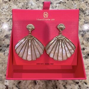 House of Harlow gold shell earrings